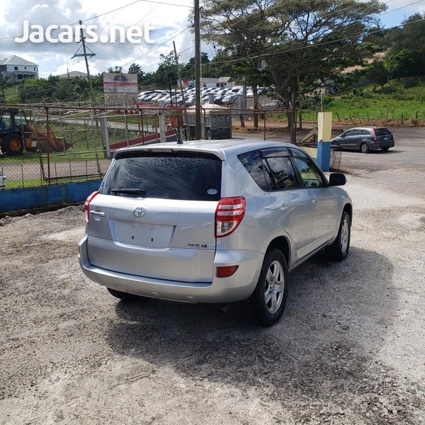 Toyota RAV4 2,0L 2014-6