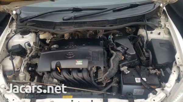 Toyota Axio 1,5L 2010-7