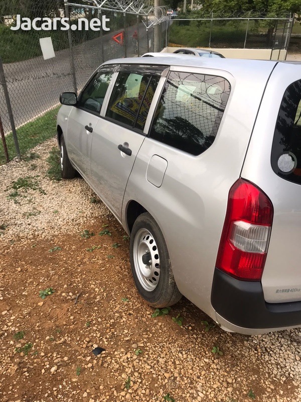 Toyota Probox 1,5L 2016-1