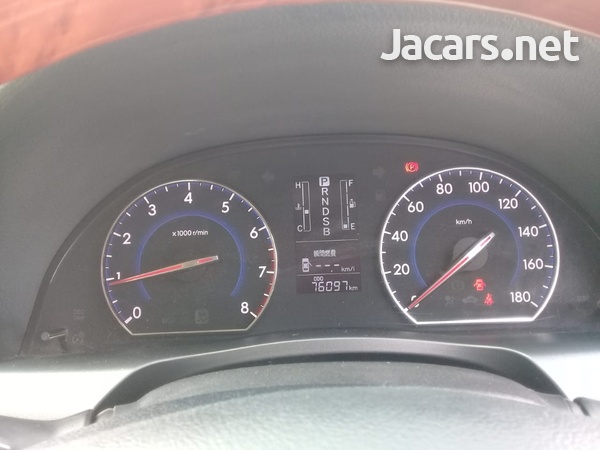 Toyota Premio 1,6L 2016-8