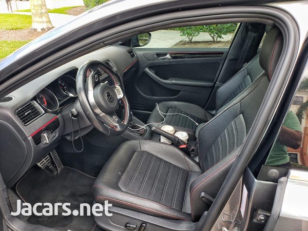 Volkswagen Jetta 2,0L 2017-2