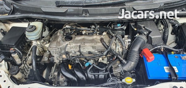Toyota Noah 2,0L 2011-11