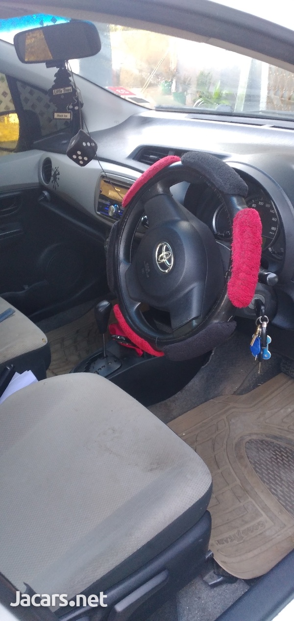 Toyota Vitz 1,0L 2012-2