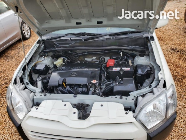 Toyota Probox 1,5L 2016-9