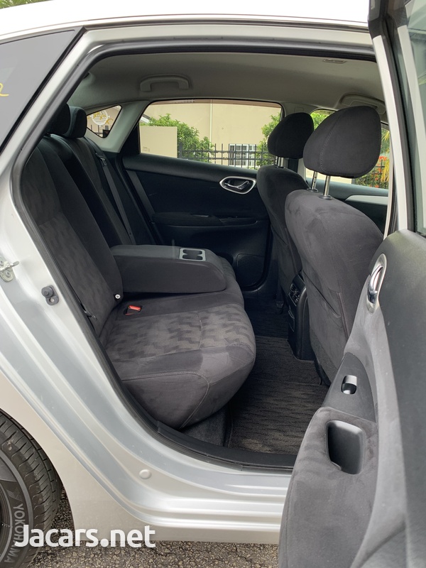 Nissan Sylphy 1,8L 2016-9