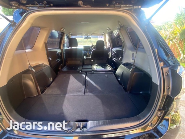 Toyota Wish 1,8L 2012-8