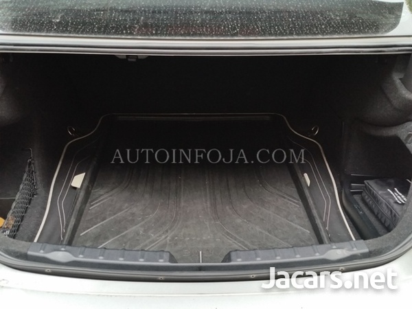 BMW 3-Series 2,0L 2014-6