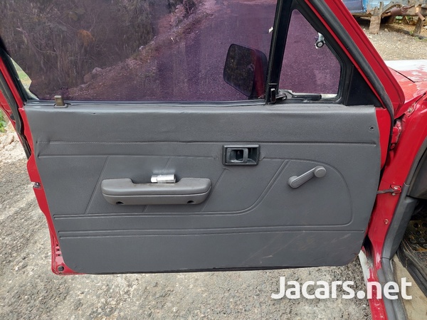 Toyota Hilux 2,5L 1994-9