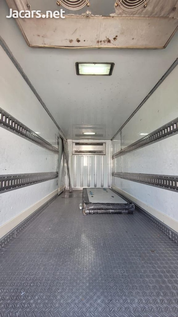 2007 Isuzu Freezer Body Truck-7