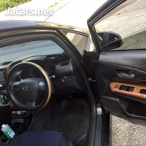 Toyota Wish 1,8L 2012-12