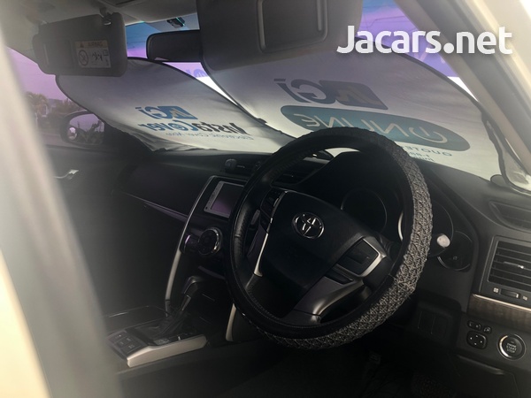Toyota Mark X 2,5L 2013-12