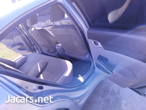 Honda Civic 1,6L 2012-7
