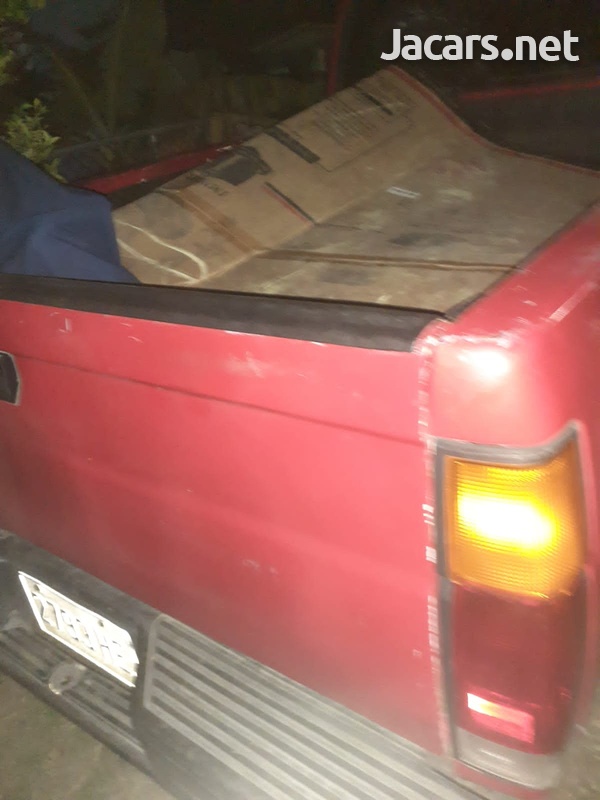 1995 Nissan King cab-6