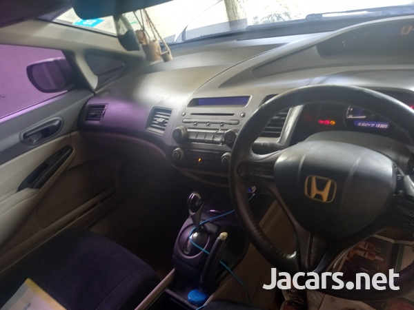 Honda Civic 1,8L 2009-6