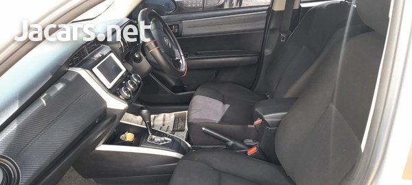 Toyota Fielder 1,5L 2013-10