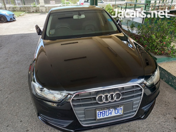 Audi A4 2,4L 2015-10