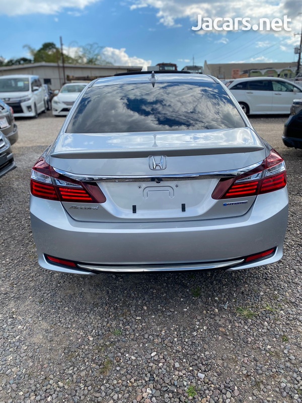 Honda Accord 2,0L 2015-5