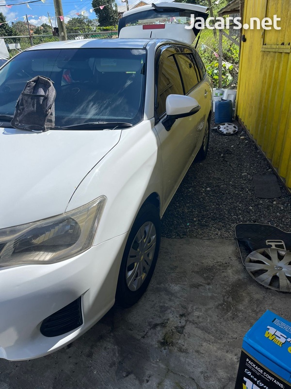 Toyota Fielder 1,6L 2013-10