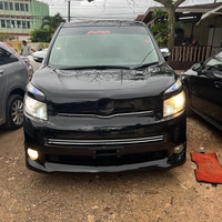 Toyota Voxy 2,0L 2010 Toyota Voxy 2,0L 2010