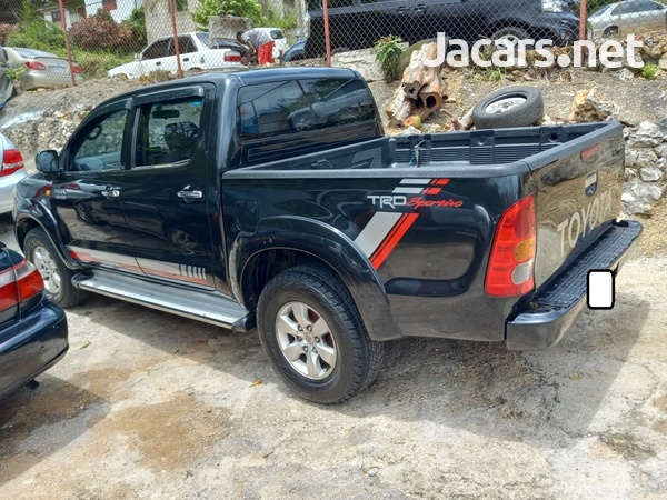 Toyota Hilux 3,0L 2007-6