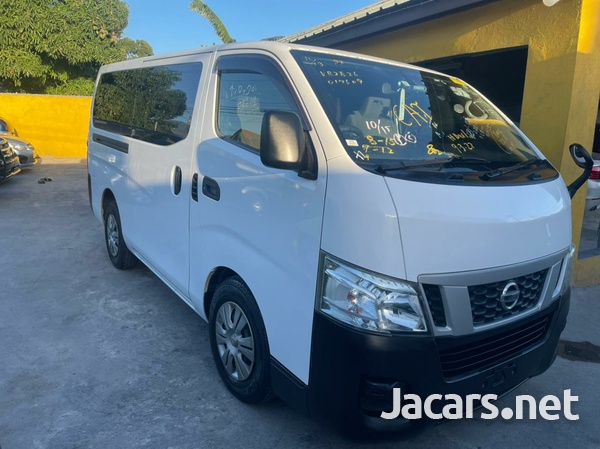 2014 Nissan caravan-1