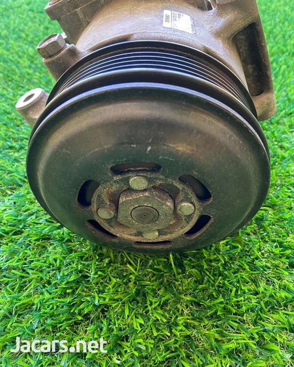 SUBARU LEGACY/ OUTBACK AC COMPRESSOR-2