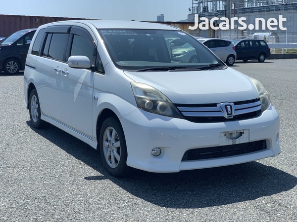 Toyota Isis 2,0L 2012-9