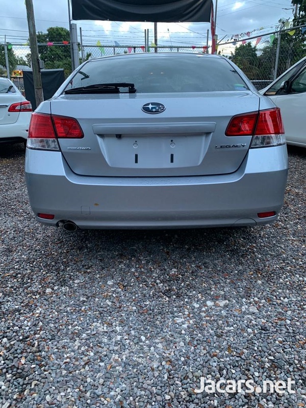 Subaru Legacy 2,5L 2012-3
