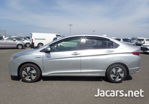 Honda Grace 1,5L 2015-4
