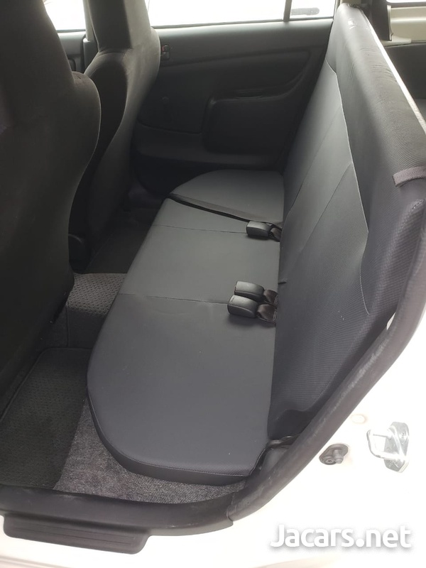 Toyota Probox 1,5L 2017-5