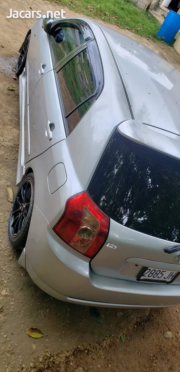 Toyota RunX 1,8L 2005-6