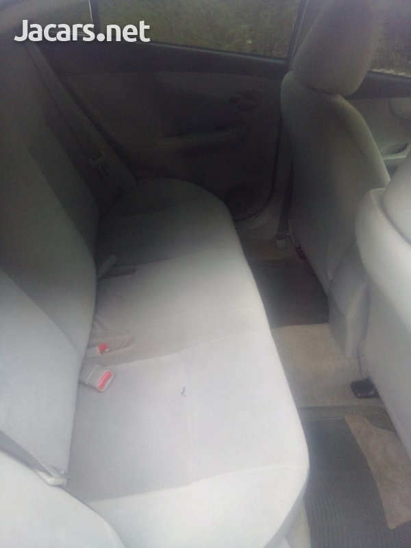 Toyota Axio 1,8L 2010-4
