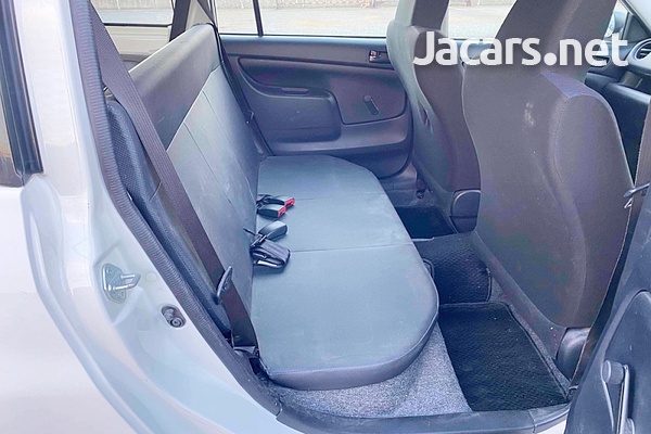 Toyota Succeed 1,5L 2016-8