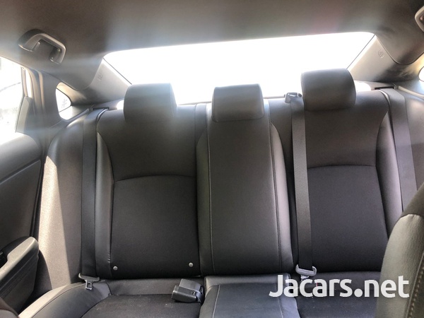 Honda Civic 2,5L 2019-7