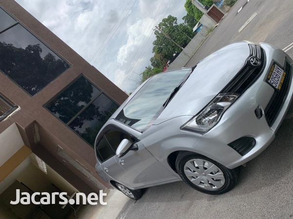 Toyota Axio 1,5L 2014-8