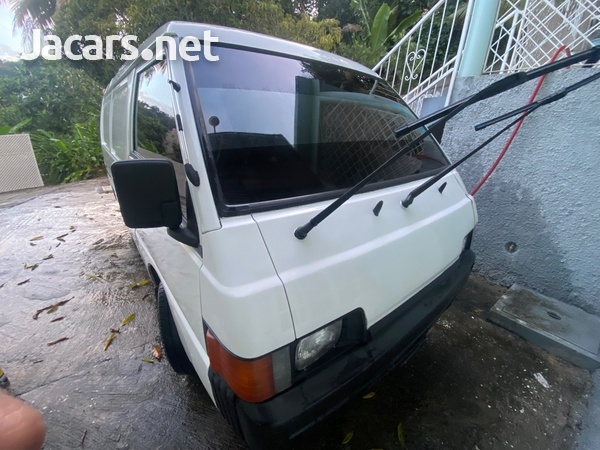 1997 Mitsubishi L300-3