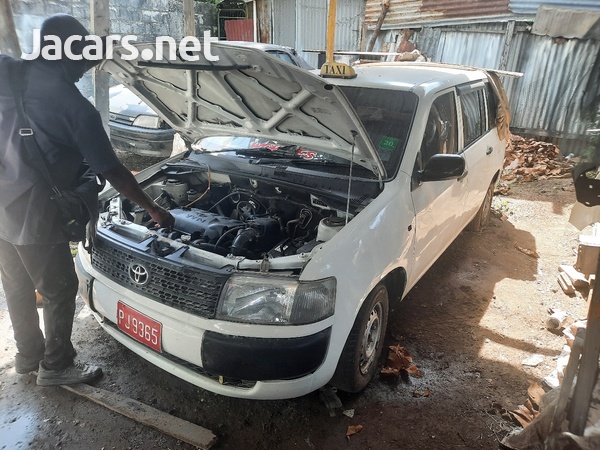 Toyota Probox 1,3L 2012-1