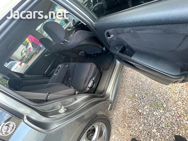 Honda Stream 1,8L 2009-7