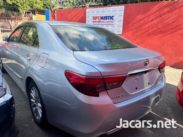 Toyota Mark X 2,5L 2013-4