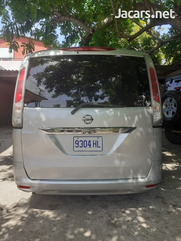 Nissan Serena 1,8L 2012-6