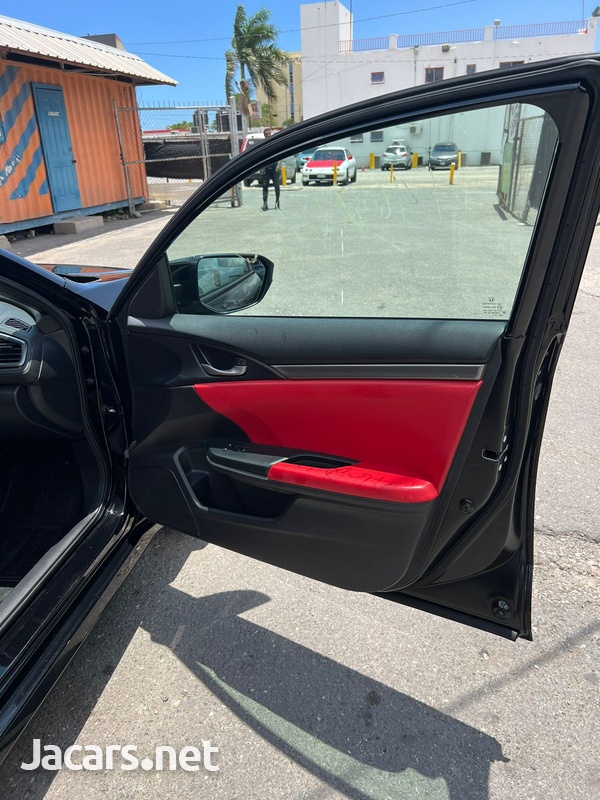 Honda Civic 1,5L 2019-8