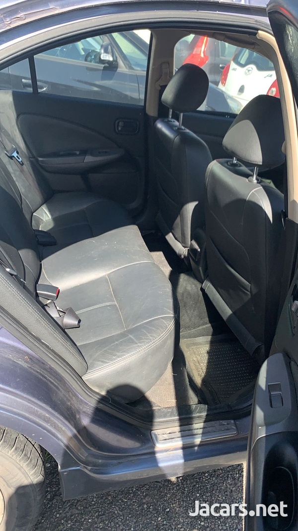 Nissan Sylphy 1,8L 2007-5