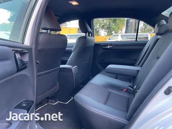 Toyota Axio 1,5L 2017-5