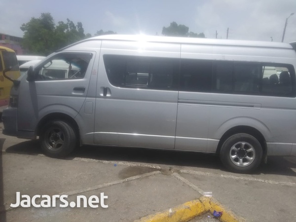 Toyota Hiace 3,0L 2012-8