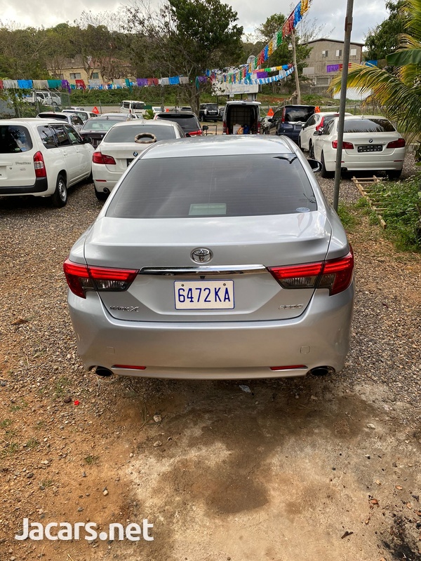 Toyota Mark X 2,5L 2013-7