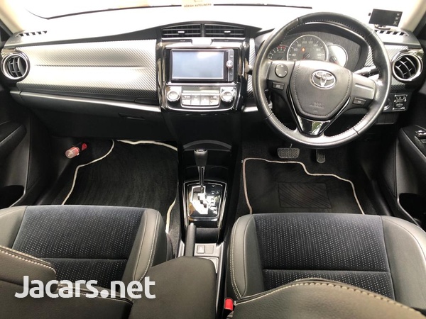 Toyota Fielder 1,8L 2013-5