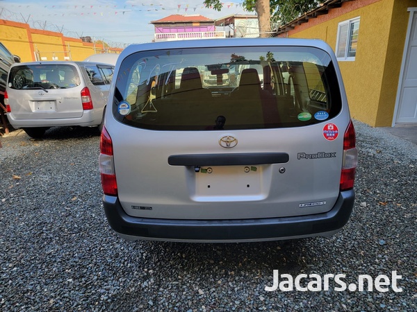 Toyota Probox 1,5L 2017-11