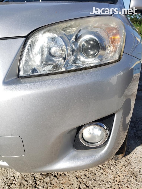 Toyota RAV4 2,0L 2014-5