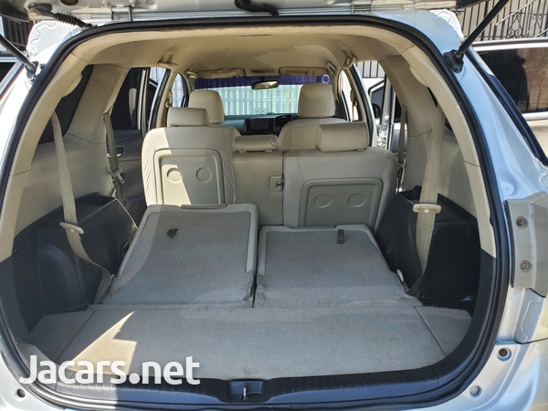Toyota Wish 2,0L 2011-8