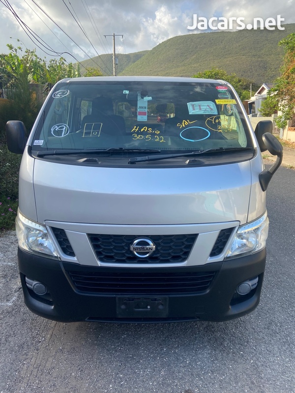 Nissan Caravan 2,0L 2014-1